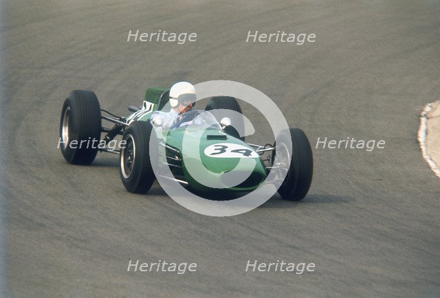 Bob Anderson driving a Brabham Climax, Dutch Grand Prix, Zandvoort, Holland, 1964. Artist: Unknown