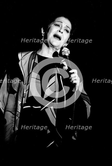 Gogi Grant, Pizza on the Park, London, Dec 1993. Artist: Brian O'Connor.