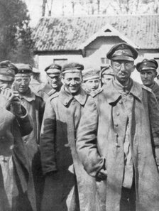 German prisoners taken on 18 April 1918, France. Artist: Unknown