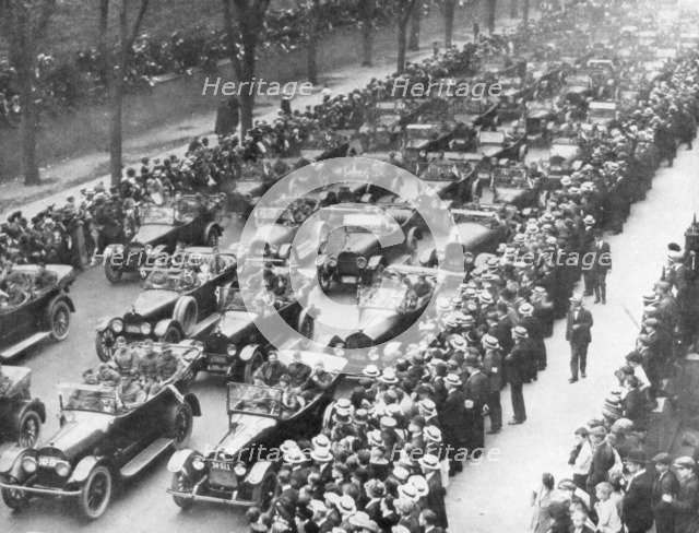 US 1st Army in the Victory Parade, New York, USA, 10 September 1919. Artist: Unknown