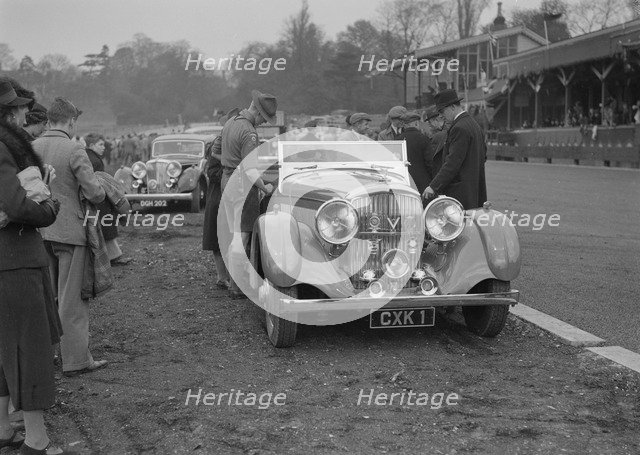 Bentley open 4-seater tourer owned by Sir Malcolm Campbell, Crystal Palace, London, 1939. Artist: Bill Brunell.