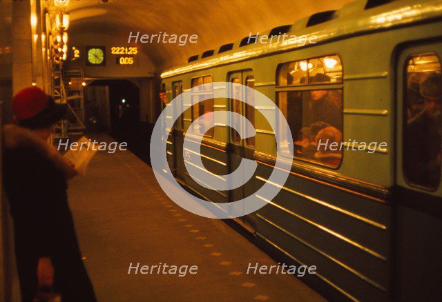 Underground Railway, Leningrad, c1970s. Artist: CM Dixon.