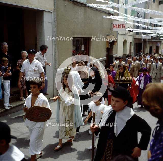 Procession of Corpus Christi, procession in which are involved all kind of traditional groups: Xe…