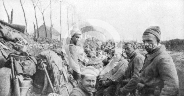 Soldiers of a French Zouave regiment between Lizarne and Boesinghe, Belgium, 24 April 1915. Artist: Unknown