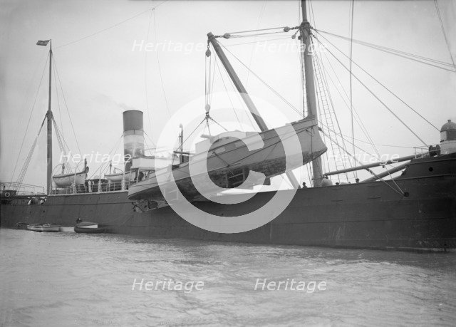'Sabin' being shipped, 1912. Creator: Kirk & Sons of Cowes.
