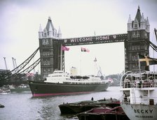 The Royal Yacht 'Britannia' passing under Tower Bridge, London, 15 May 1954. Creator: Arthur Charles Kirby Ware.