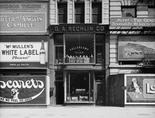 Detroit Photographic Company, 229 Fifth Avenue, N.Y., view of store, between 1900 and 1905. Creator: Unknown.