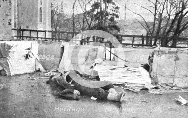 'La Nouvelle Europe; Ukraine et Finlande; la lutte a Tammersfors: une barricade..., 1918. Creator: Unknown.