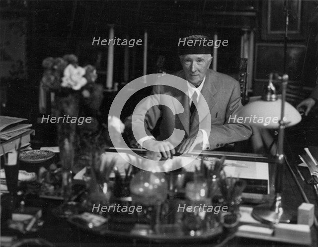 Ivan Vladislavovich Zholtovsky Artist: Anonymous  