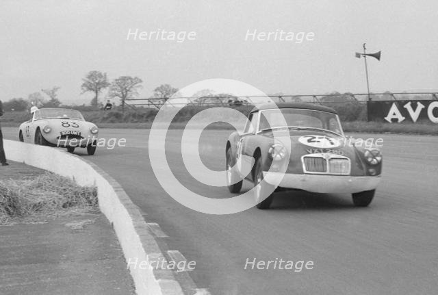 MGA Twin Cam, Ecurie Chiltern at Silverstone 1959. D.G.Dixon. Creator: Unknown.