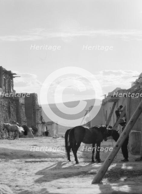 Acoma, New Mexico area views, between 1899 and 1928. Creator: Arnold Genthe.