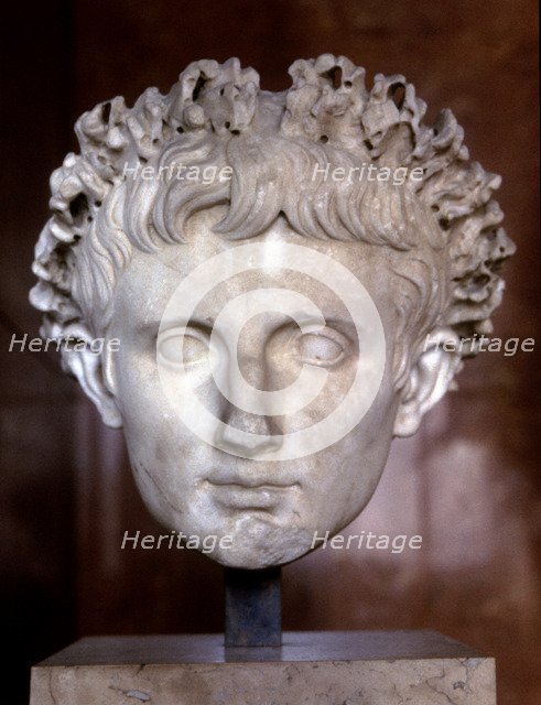 Bust of Augustus (Gaius Julius Caesar Octavian) (63 a.C. - 14 d.c. Roman Emperor, nephew and adop…