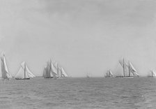 Start for the King's Cup yacht race, 1909. Creator: Kirk & Sons of Cowes.