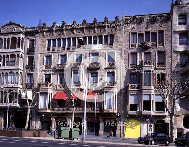 Façade of houses Ramon Casas at left and Codina (1898) at right on the Paseo de Gracia in Barcelo…