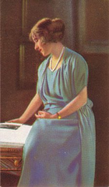 Lady Elizabeth Bowes-Lyons (1900-2002). Artist: Unknown