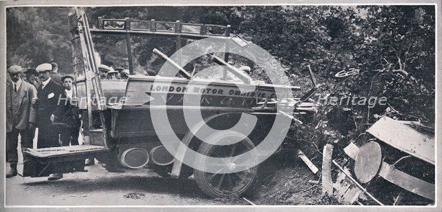 The Omnibus after the Smash, 1906. Artist: Unknown