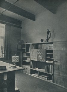 'Corner of a library designed by Hans Hartl', c1927. Artist: Unknown.