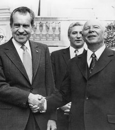 US President Richard Nixon with Supreme Soviet Chairman Nikolai Podgorny, Notre-Dame, Paris. Artist: Unknown