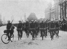 ''Le 14 juillet 1916 a Paris; les cyclistes belges', 1916. Creator: Unknown.