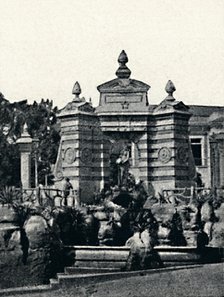 'Fonte no Jardim do Palacio', 1895. Artist: Paulo Kowalsky.