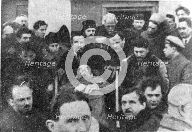 Members of the Central Committee carrying Lenin's coffin, 27 January, 1924. Artist: Unknown