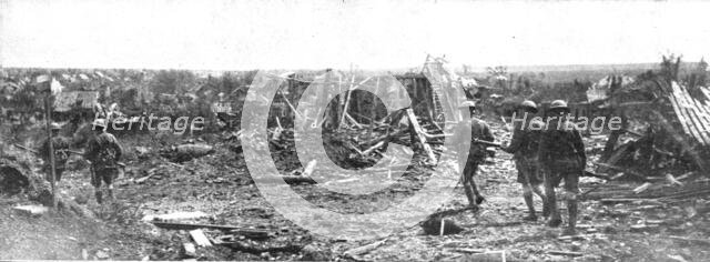 ''Les Britanniques au Nord de la Somme... 1918. Creator: Unknown.