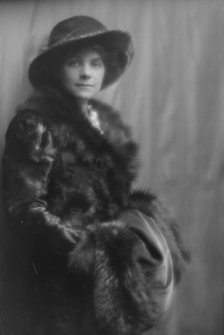 Warren, Gertrude, Miss, or Miss Jackman, portrait photograph, 1912 or 1913. Creator: Arnold Genthe.