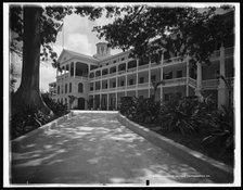 The Royal Victoria, Nassau, Bahama Isl'ds., c1901. Creator: William H. Jackson.