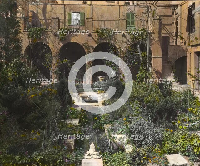 Charlotte Hunnewell Sorchan house, Turtle Bay Gardens, 228 East 49th Street, New York, 1920. Creator: Frances Benjamin Johnston.