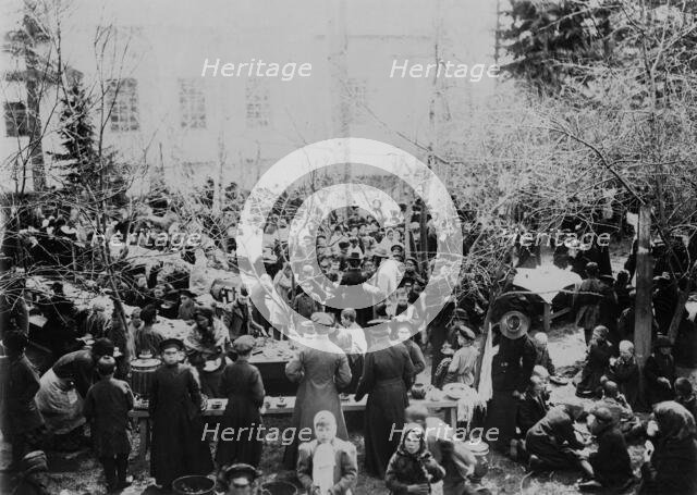 Public feeding of poor children in the Ascension Monastery, 1900. Creators: I. A. Podgorbunskii, V. I. Podgorbunskii.