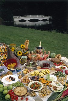 Picnic at Kenwood House, Hampstead, London, 1999. Artist: Unknown