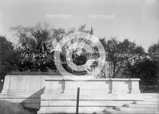 Grant Memorial at Capitol. Caisson Group of Statuary, 1914. Creator: Harris & Ewing.