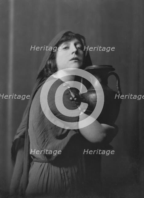 Anglin, Margaret, Miss, in costume, between 1910 and 1925. Creator: Arnold Genthe.