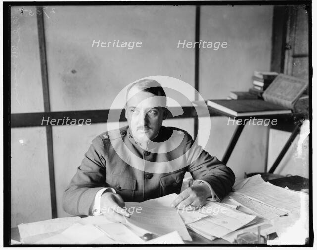 Col. R.B. Lincoln, between 1910 and 1920. Creator: Harris & Ewing.