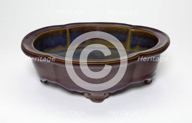 Lobed Basin for Flowerpot with Four Cloud-Shaped Feet, Yuan (1271-1368)/Ming dynasty, 14th cent. Creator: Unknown.