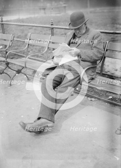 In Union Sq., between c1910 and c1915. Creator: Bain News Service.