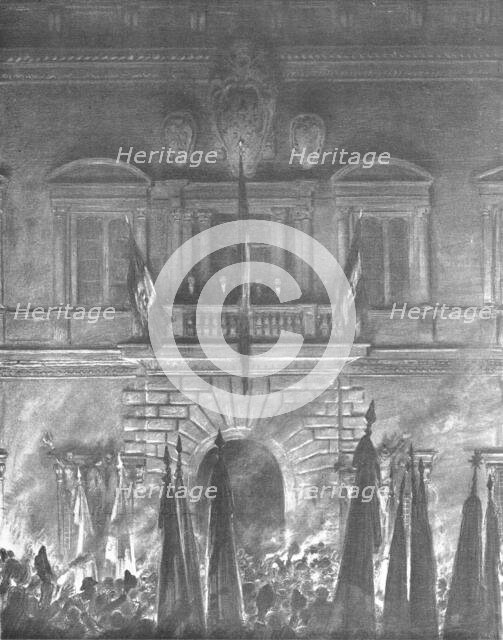 'Le peuple de Rome au Palais Farnese; M. Briand, du balcon de l'ambassade de France..., 1916. Creator: Unknown.