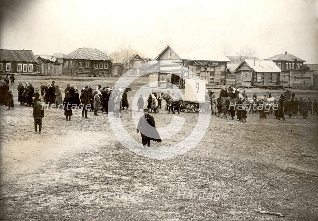 On the square, early 20th century. Creator: Unknown.