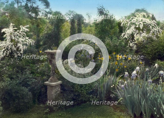 Graham Nichols house, Greenwich, Connecticut, c1917 or 1918. Creator: Frances Benjamin Johnston.