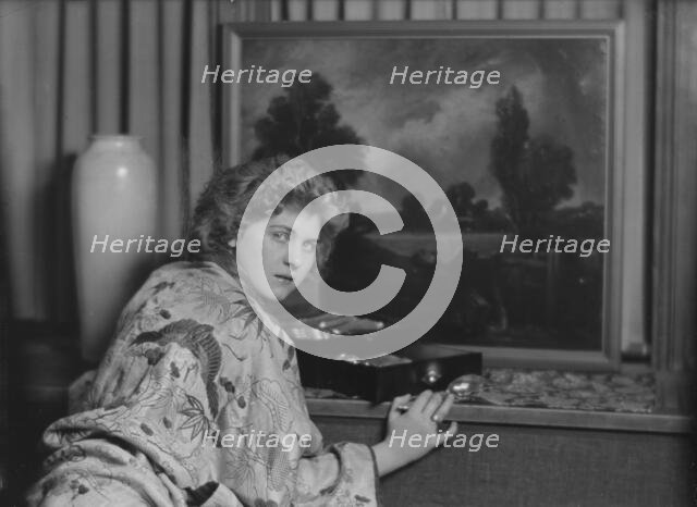 Cadmus, Miss, portrait photograph, 1914 Apr. 24. Creator: Arnold Genthe.