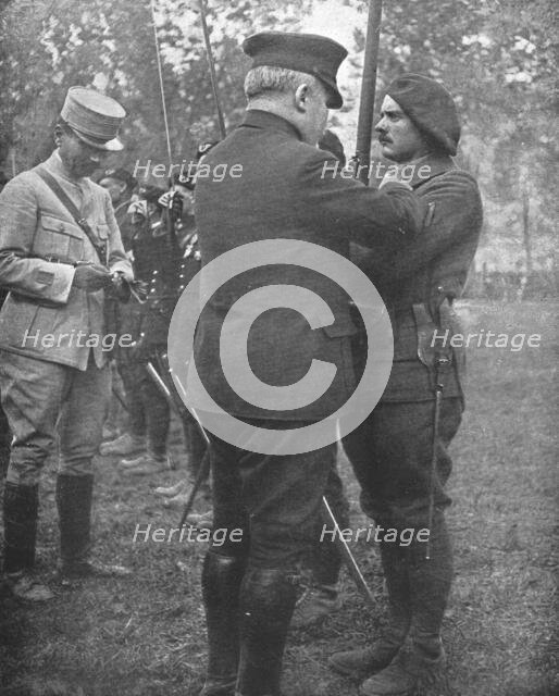 'Le Caporal Claude Goutaudier, qui a fait cent prisonniers', 1916. Creator: Unknown.