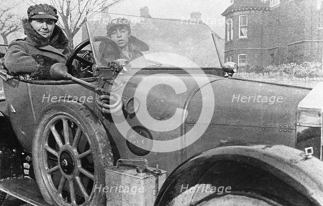 Volunteer women drivers in a Wolseley, donated towards the war effort, Cambridge, World War I, 1915. Artist: Unknown