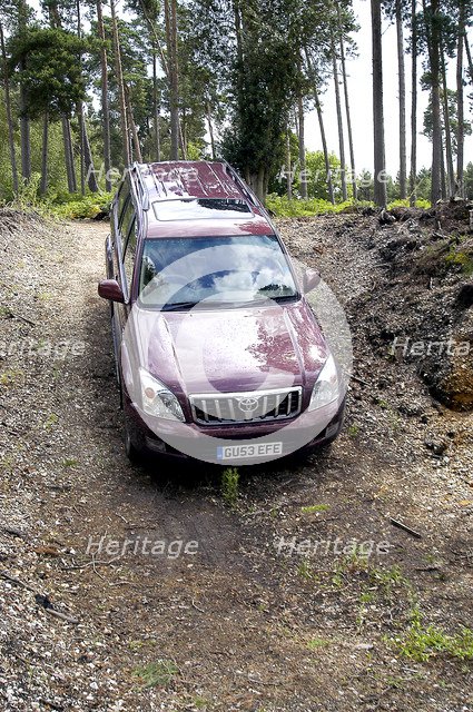 2003 Toyota Landcruiser. Artist: Unknown.