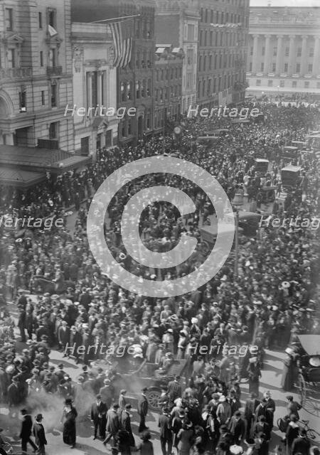 Woman Suffrage - Hikers Arriving from New York, 1913. Creator: Harris & Ewing.