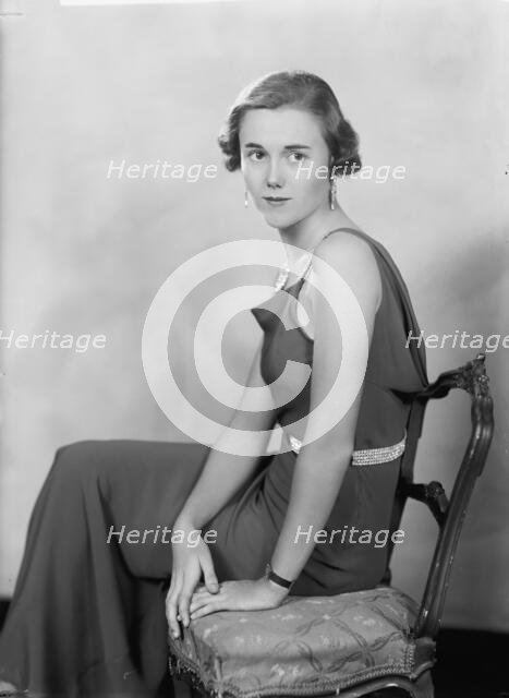 Florence Asher - Portrait, 1933. Creator: Harris & Ewing.