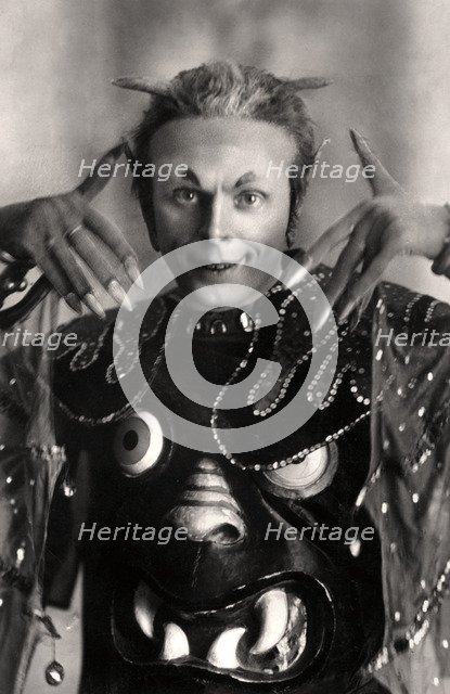 George Grossmith (1847-1912), English comedian, writer and actor, early 20th century.Artist: Rotary Photo