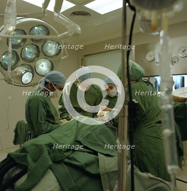Hospital operating theatre, Royal Masonic Hospital, Hammersmith, London, 1980. Artist: Michael Walters