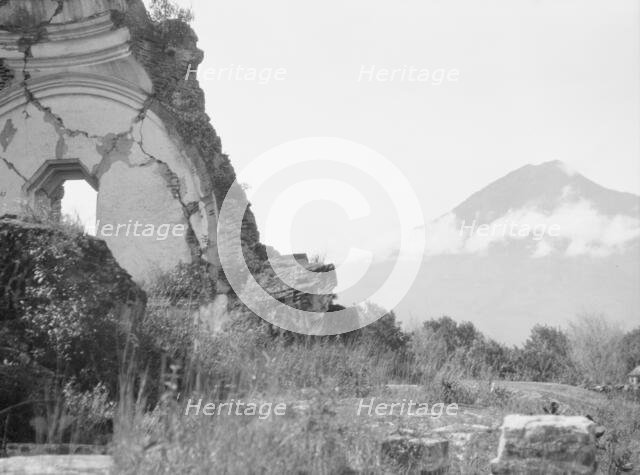 Travel views of Cuba and Guatemala, between 1899 and 1926. Creator: Arnold Genthe.