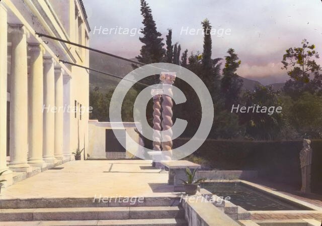 "El Fureidis," James Waldron Gillespie house, Parra Grande Lane, Montecito, California, 1917. Creator: Frances Benjamin Johnston.