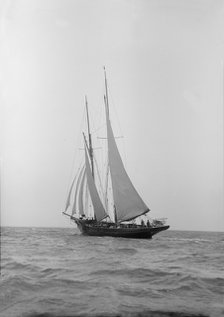 Schooner sailing, 1912. Creator: Kirk & Sons of Cowes.